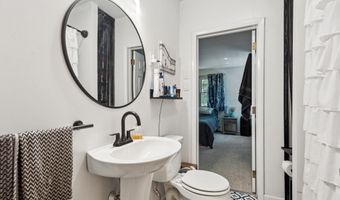 43 E HENRY St, Palmyra, NJ 08065