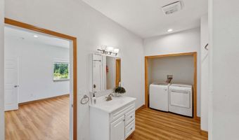 87372 LOIS Ln, Bandon, OR 97411