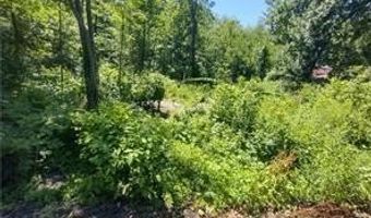 Narragansett Road, Cumberland, RI 02864