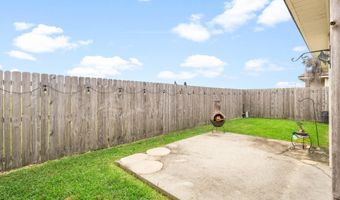 121 Acacia Ln, Abbeville, LA 70510