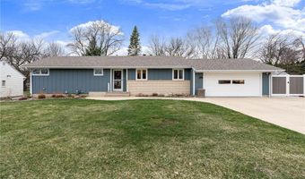 307 21st St NW, Austin, MN 55912