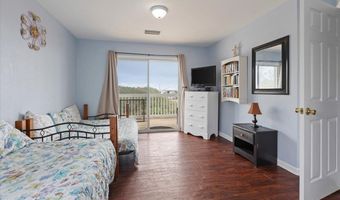 6 Kingfish St, Alligator Point, FL 32346