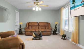 274 Rae Ln, Bonneau, SC 29431