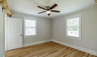 120 Whitehall Rd, Athens, GA 30605