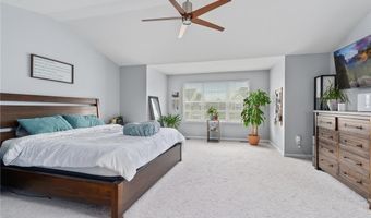 301 Redclover Ln, Allentown, PA 18104
