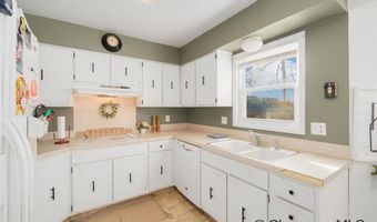 4702 WINDMILL Rd, Cheyenne, WY 82009