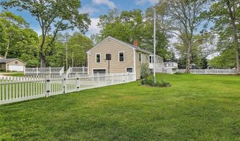278 Sowams Rd, Barrington, RI 02806