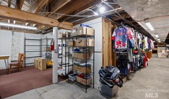 1238 Overland Ave, Burley, ID 83318