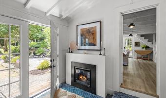 8061 Post Rd, North Kingstown, RI 02852