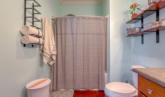 302 C Water St, Bainbridge, GA 39817