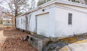 6 Chestnut St, Coventry, RI 02816