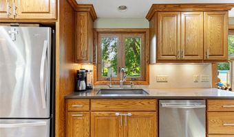 1633 Massee St, Albert Lea, MN 56007