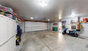 1987 Paradise Rd, Albert Lea, MN 56007