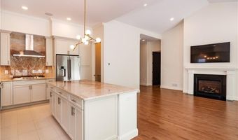 15 Hampton Rd 20, Coventry, RI 02816