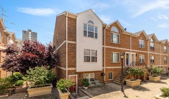3034 S GLEBE Rd, Arlington, VA 22206