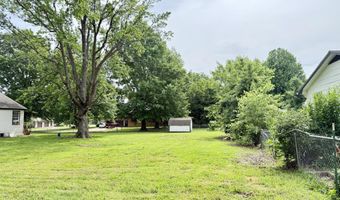 600 E Pearl St, Aurora, MO 65605