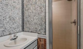 822 Stanley Ave, Ardmore, OK 73401