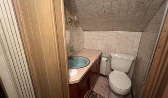 102 Logan Ave, Altoona, PA 16602