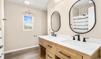 5485 DIVISION Ave, Cheyenne, WY 82007