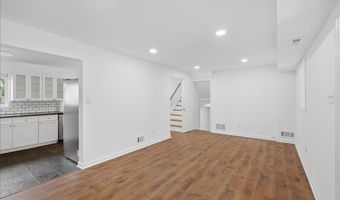 709 N PRYOR St, Alexandria, VA 22304