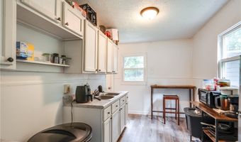 1276 Frederick Blvd, Akron, OH 44320