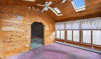 108 W 2ND St, Alburtis, PA 18011