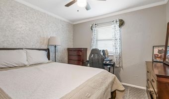4540 Woodlow Dr, Bel Aire, KS 67220