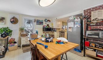 57 Oxford St, Augusta, ME 04330