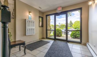 2638 N Windsor Dr 101, Arlington Heights, IL 60004