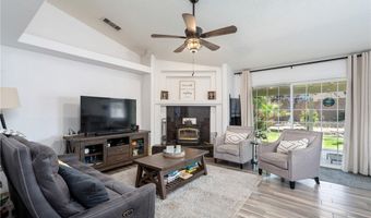 16501 Menahka Rd, Apple Valley, CA 92307