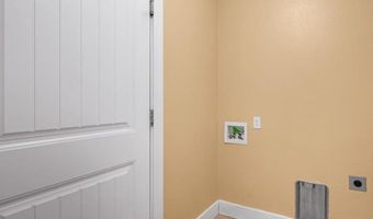 3889 N Maple Grove Rd, Boise, ID 83704