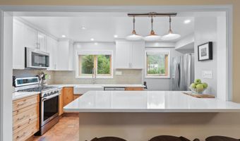 4712 SURRY Pl, Alexandria, VA 22304