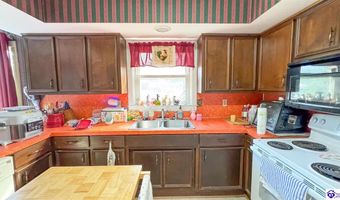 105 Squires Ct, Campbellsville, KY 42718