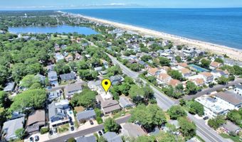 105 CHICAGO St, Dewey Beach, DE 19971