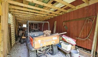 2 West Rd, Abbot, ME 04406