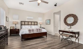 4390 S WHITE Dr, Chandler, AZ 85249