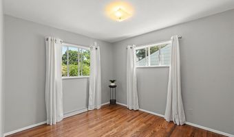 8225 Marvale Ln, Affton, MO 63123
