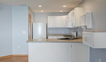 3218 SE Turnberry Dr, Ankeny, IA 50021