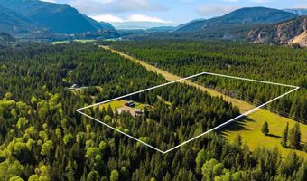 6693 River Rd, Clark Fork, ID 83811