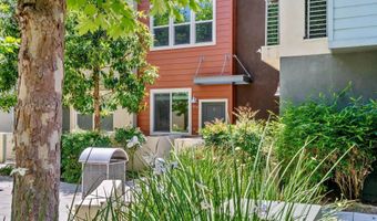 316 Antoni Gln 906, Escondido, CA 92025