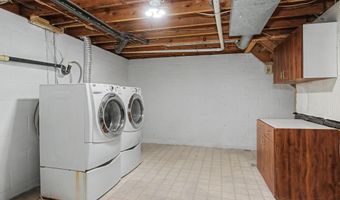 5779 Arrasmith Trl, Ames, IA 50010