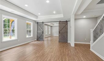 127 Laurel Ridge Dr, Alpharetta, GA 30004