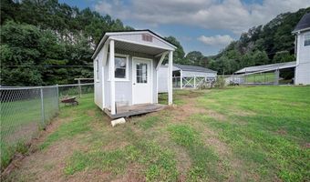 946 Gardner Springs Rd SE, Adairsville, GA 30103