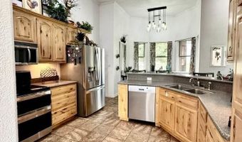 603 Oakwood Pl, Carlsbad, NM 88220