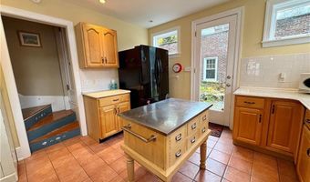 1852 Chew St, Allentown, PA 18104