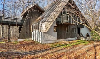 484 Cognewaugh Rd, Cos Cob, CT 06807