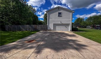 100 Chadwick Ln, Austintown, OH 44515