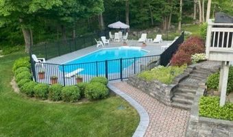 31 Stratfordshire Dr, Alloway, NJ 07461