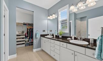 7117 ESTERO Ct, Apollo Beach, FL 33572