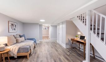 32 KELLY Pkwy, Bayonne, NJ 07002